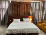 Deluxe Room - Image 4